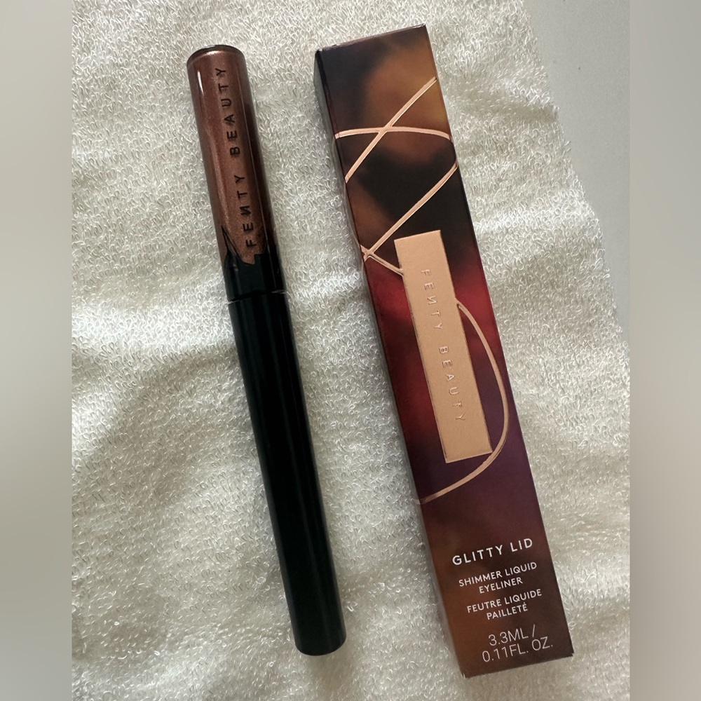 Fenty Beauty Glitty Glimmer Liquid Liner